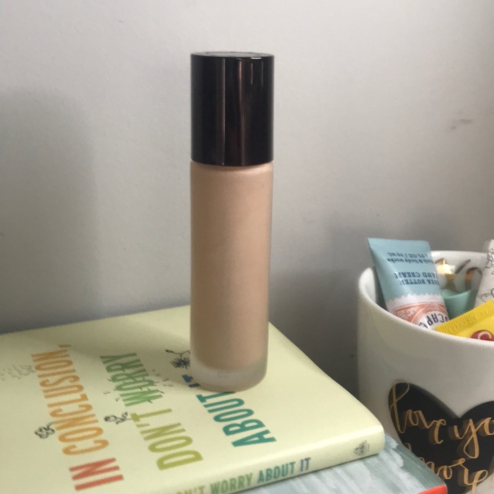 BECCA aqua luminous perfecting foundation - FAIR